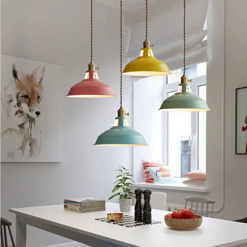 Ramalho Pendelleuchte im Retro-Industrie-Stil aus Metall, Mehrfarbig mit Gold/Messing-Akzenten für Küche und Wohnzimmer - Bild 2