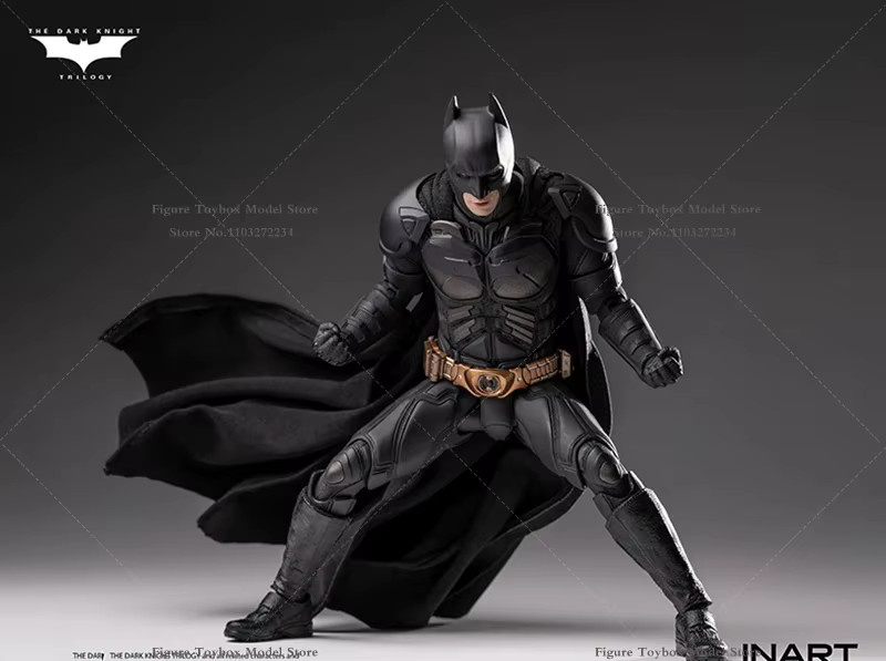 Bandai DC The Dark Knight Actionfigur, 1/12, mit Maske, Umhang und Gesichtszubehör-Set - Bild 2