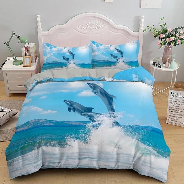 Bettwäsche-Set mit 3D-Delfin-Motiv in Blau von Your Warm Home, bestehend aus Bettbezug und Kissenbezügen aus Polyester, B/H: 135 x 200 cm, Kissen: 50 x 70 cm - Bild 1