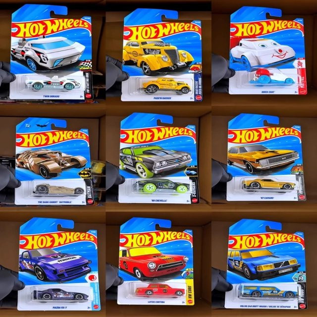Hot Wheels Classic Sports Cars, Druckgussauto-Set, 1:64, ab 3 Jahren - Bild 1