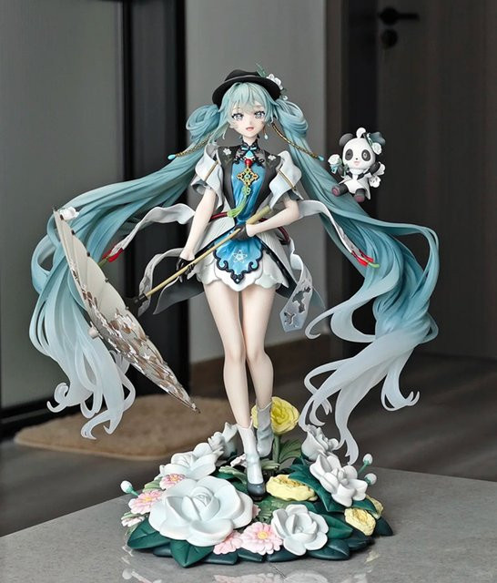 Bandai Hatsune Miku Anime-Figur aus PVC mit Panda-Regenschirm als Sammlermodell und Schreibtisch-Deko - Bild 1