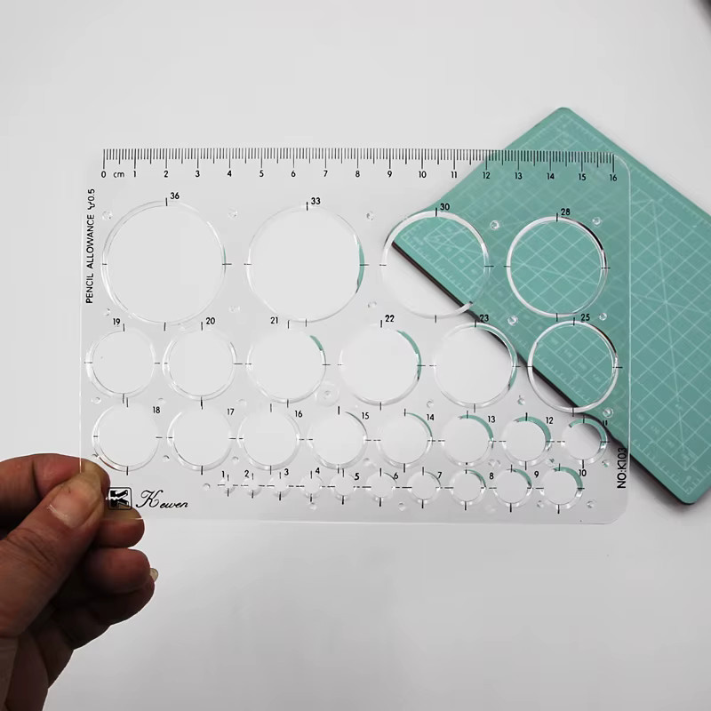 Transparentes Zeichenlineal-Set aus Kunststoff mit quadratischem und sechseckigem Dreieckslineal sowie Maßstab für Design und Zeichnungen - Bild 2