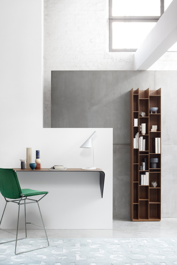 MDF Italia Mamba Light Wandregal aus Eschenholz in Braun, B: 134 cm, H: 44 cm, T: 40 cm - Bild 2