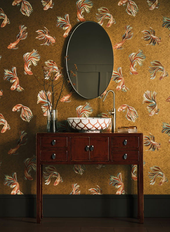 Osborne & Little Carta da parati Aquaria Tapete mit ornamentalen Fischen in Metallic Gold und Orange - Bild 2