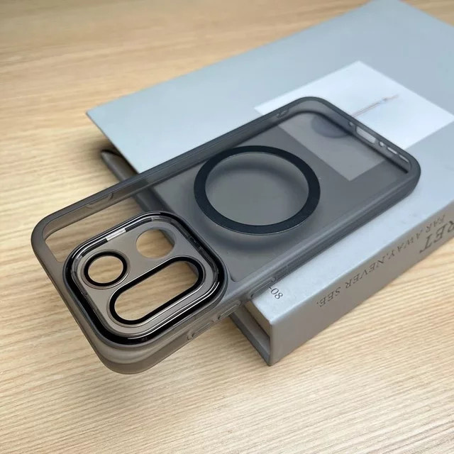 Stoßfeste Silikon Schutzhülle für OnePlus 15 5G mit Objektivschutz und kabelloser Ladefunktion in Transparent/Weiß - Bild 1