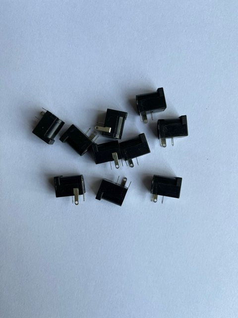 VIDONIA DC Power Jack Buchse DC005 für Leiterplattenmontage, 5,5 x 2,1 mm, Schwarz, 10 Stück - Bild 1