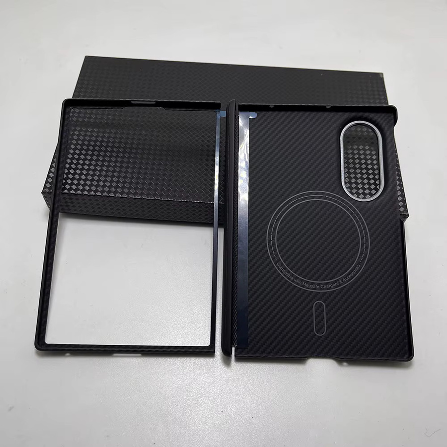 Echte Carbonhülle für Samsung Galaxy Z Fold 8 aus Aramidfaser mit MagSafe-Funktion und Linsenschutz, Schwarz - Bild 2