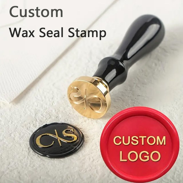 Personalisierter Wachssiegelstempel aus Metall mit individuellen Hochzeitsinitialen oder Logo in Gold - Bild 1