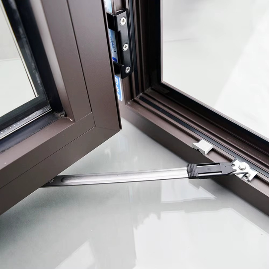 Fensterhalterung als Fensterbegrenzer und Winkelregler mit Kindersicherung in Silber - Bild 2