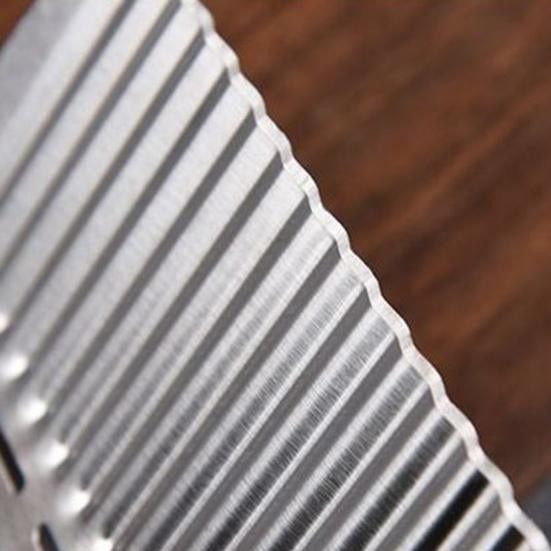 Pavo Kartoffelschneider aus Edelstahl in Silber mit gewelltem Klingendesign und ergonomischem Griff für Gemüse und Obst - Bild 7