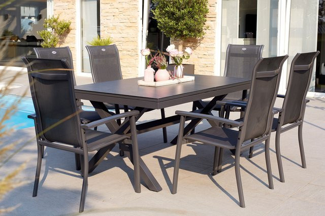 Hartman Xanadu Alice Garten-Essgruppe aus Aluminium und Glaskeramik in Anthrazit und Schwarz mit 6 Stapelsesseln und ausziehbarer Tischplatte - Bild 1