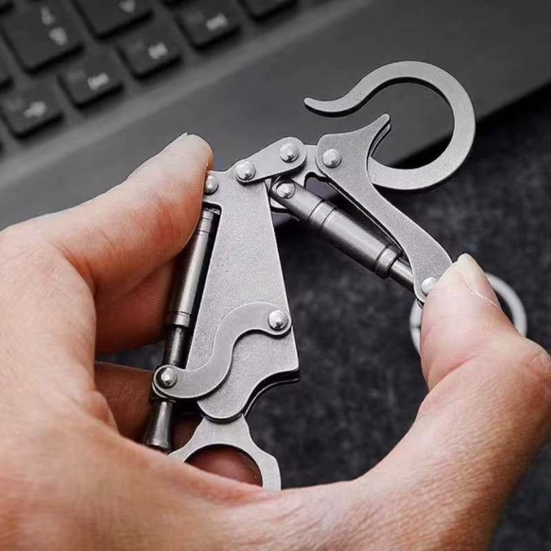 Outdoor EDC Teleskop Schlüsselbund aus Stahl in Silber mit Anti-Verlust-Funktion und Schneidwerkzeug - Bild 2