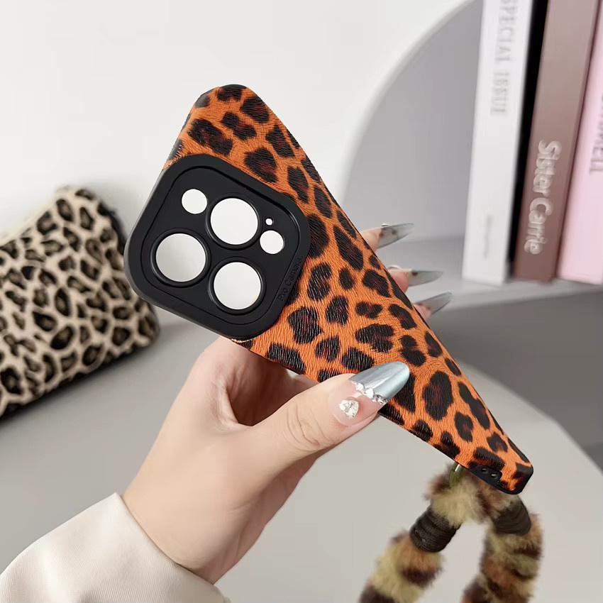Stoßfeste Handyhülle aus PU-Leder mit Leopardenmuster und Plüsch-Lanyard für Apple iPhone 11 bis 17 Pro Max, Farbe: Multicolour - Bild 2
