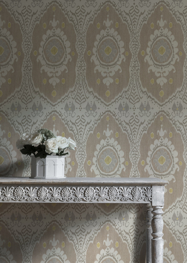 Lewis & Wood Tapete Bukhara Sugar Almond in Beige mit floralem und orientalischem Design - Bild 1
