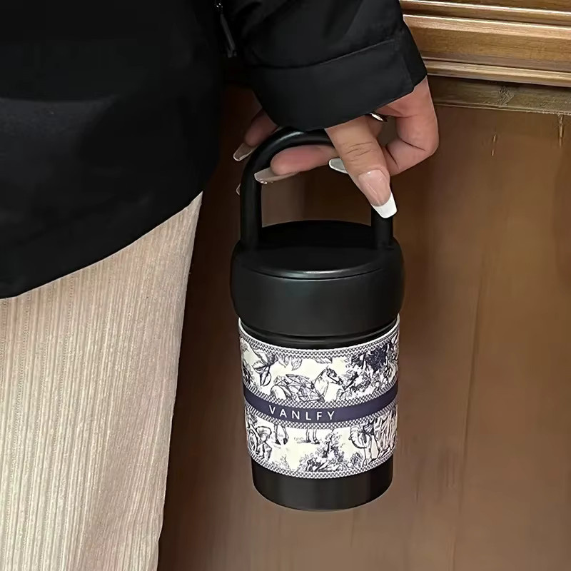 Edelstahl Thermoskanne und Trinkbecher Set in Silber und Weiß - Bild 3