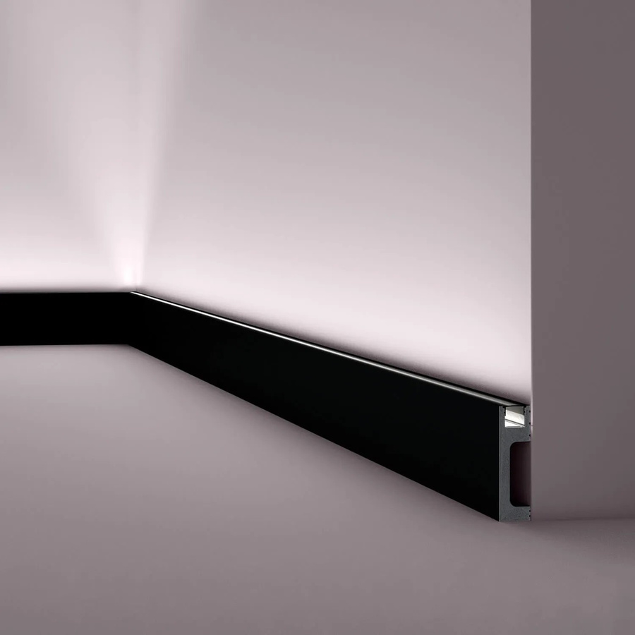 NMC WALLSTYL Sockelleiste IL10 Black mit indirekter Beleuchtung, Schwarz, B/H/T: 200 x 8 x 2,3 cm - Bild 1