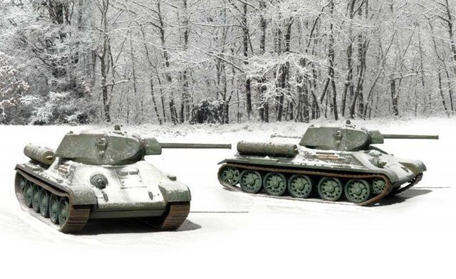 Italeri T 34 / 76 M42, Fahrzeug, 1:72, Grün - Bild 1