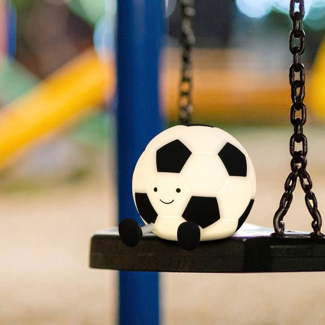 FH Lighting Nachtlicht Kalle Fussball in Multicolour mit LED, Timer und Dimmer für das Kinderzimmer - Bild 1