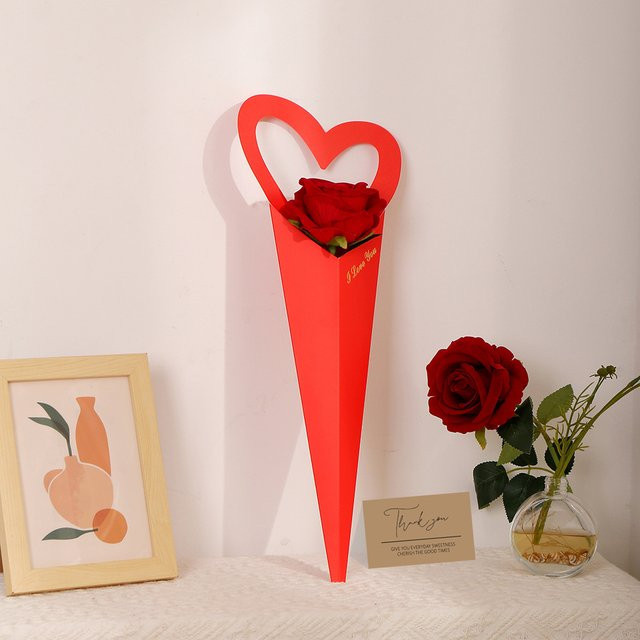 5er Set herzförmiges Blumen-Geschenkpapier in Rot für Hochzeit und Valentinstag - Bild 1
