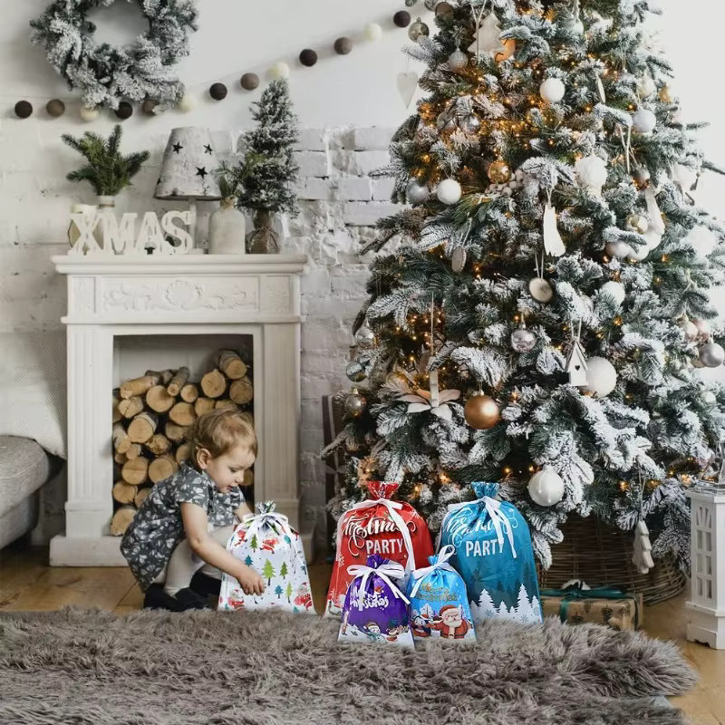 Weihnachten Kordelzug Geschenkbeutel in Mehrfarbig mit Textilmaterial zur Weihnachtsbaum Dekoration und als Party Zubehör - Bild 3