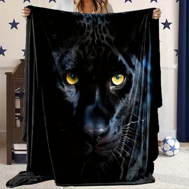 Personalisierte Black Panther Fleece-Decke mit individuellem Namen von JMG Household Supplies, Schwarz/Mehrfarbig, B/H: 100 x 130 cm - Bild 1