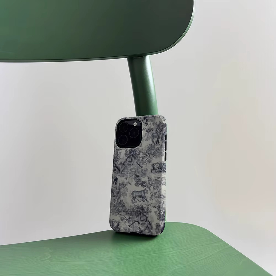 CaseLumi Matte Bumper Schutzhülle mit MagSafe Kompatibilität für iPhone 17 16 15 14 13 Pro Max im Vintage Safari Tapisserie Design aus hartem PC - Bild 4