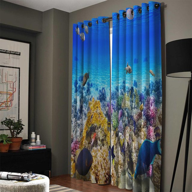 Dekorative Unterwasser Fenstervorhänge mit Korallenbodenfischen in Blau von Super Six, B: 135 cm, H: 60 cm - Bild 1