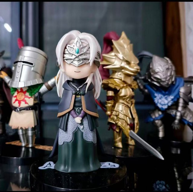 Bandai Dark Souls Q-Version Chibi Actionfiguren, 4-teiliges Set, ab 15 Jahren - Bild 1