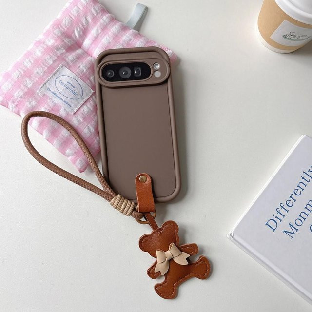 Google Pixel 9 Pro XL 8a 8 7 Pro 7a 9a Handyhülle mit niedlichem Bären-Design und Handgelenkschlaufe aus weichem TPU in Braun - Bild 1