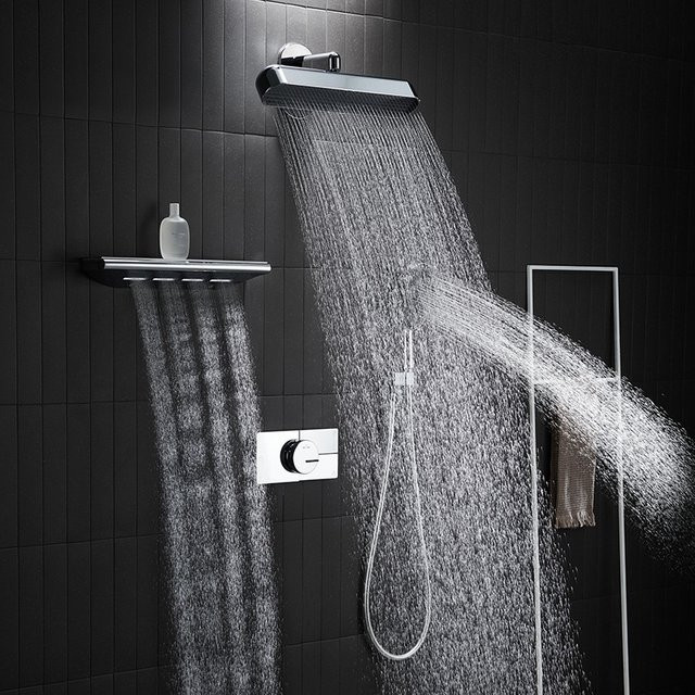 Qlonn Regenduschset aus Messing in Weiß Matt mit wandmontiertem Thermostatmischer und Dreifunktions-Handbrause - Bild 1