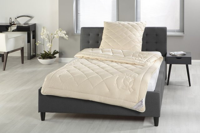 Sannwald Steppbett Lima in Beige mit geometrischem Stoffbezug, Breite: 155 cm, Länge: 220 cm - Bild 1
