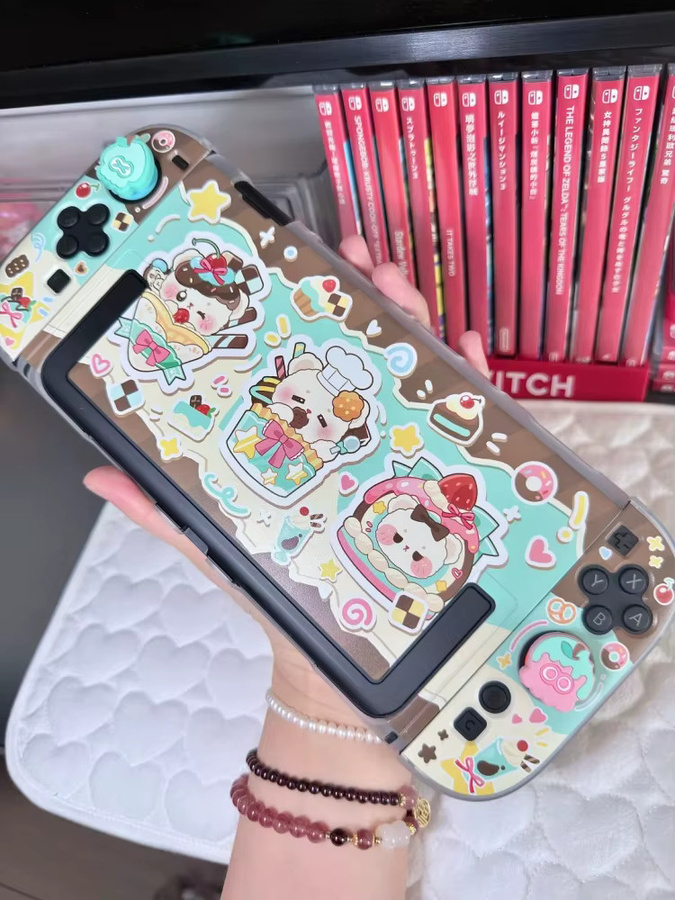 Bandai Schutzhülle mit Bären-Dessert-Print für Nintendo Switch 2 OLED, halbtransparente Hartschale in Multicolour, kratzfest und schlank - Bild 4