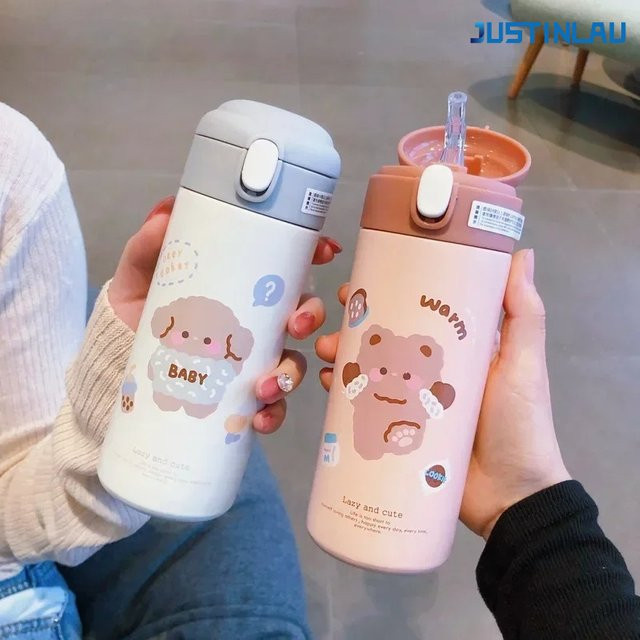 JUSTINLAU Bärenbecher Thermoskanne für Mädchen in Blau, 380 ml, tragbare Wasserflasche mit Strohhalm im Cartoon-Design - Bild 1