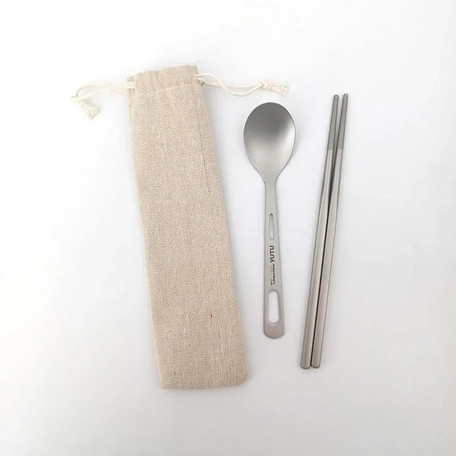 Love Home Garden Camping-Geschirrset aus Titan in Silber, mattiertes Besteckset mit Messer, Gabel, Löffel und Stäbchen für Reisen und Outdoor - Bild 1