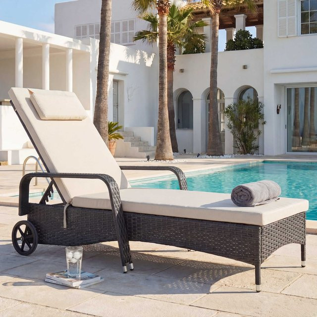 MCW Poly-Rattan Sonnenliege Cesena in Anthrazit mit beigen Kissen und Alu-Gestell, B/T/H: 197 x 71 x 108 cm - Bild 1
