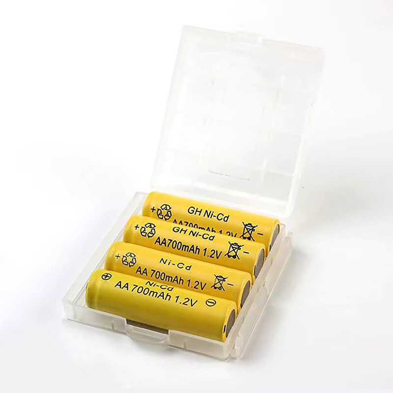 Batteriespeicher Box aus Hartplastik mit 2 4 oder 8 Steckplätzen für AA und AAA Batterien, transparent - Bild 3