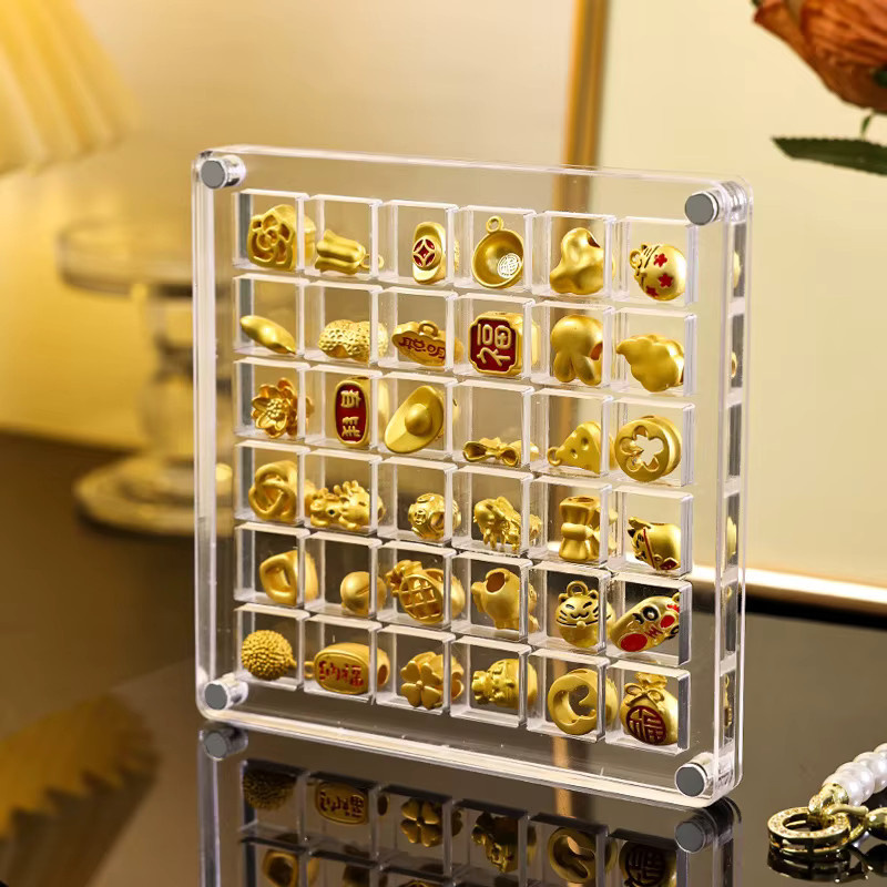 JETTING Aufbewahrungsbox aus Acryl in Gold und Transparent für Goldbohnen-Anhänger und Sammelobjekte - Bild 3