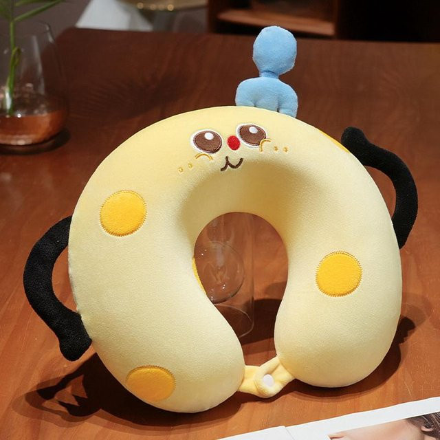 U-förmiges Plüsch-Nackenkissen von Yiran toy in Gelb für Kinder und Erwachsene - Bild 1
