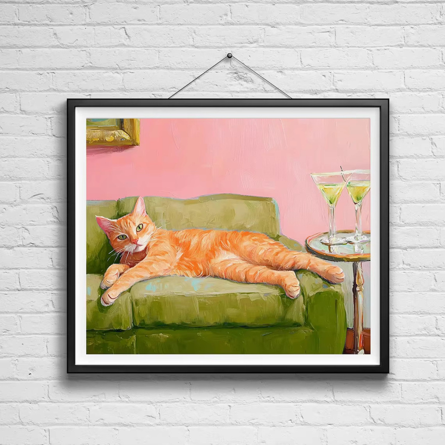 Retro Wandkunst Poster von SHENCHEN mit Illustration einer orangefarbenen Katze beim Martini in Rot - Bild 3