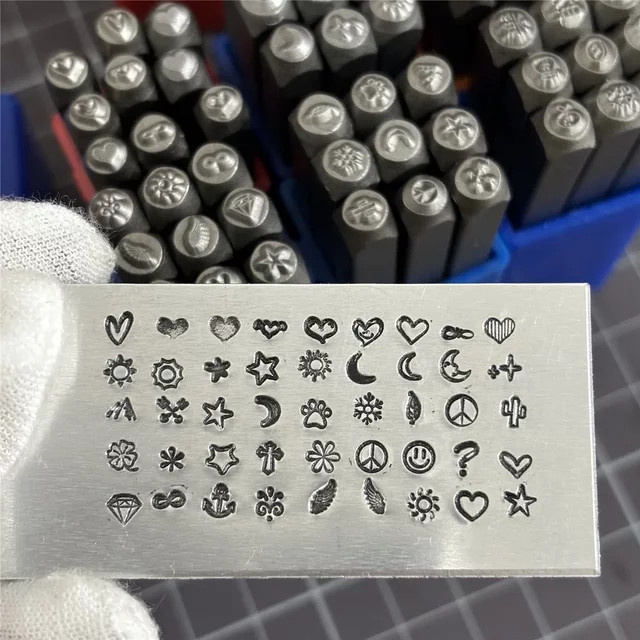 Metall Stamping Kit aus Stahl mit Cartoon Design Mond Stern Herz in Silber für Schmuck DIY Herstellung - Bild 1