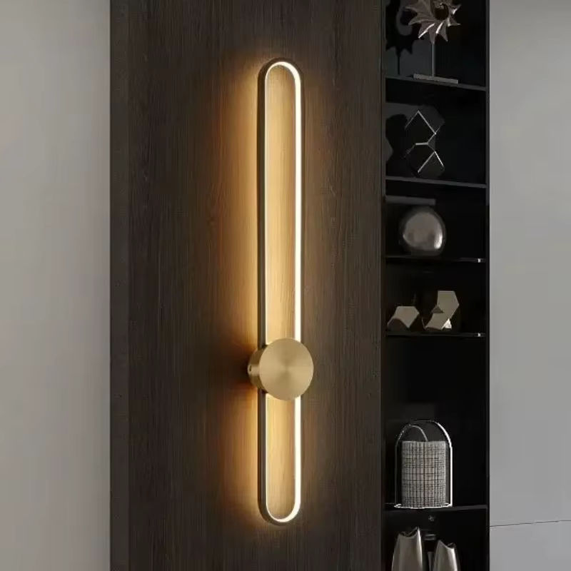 Moderne lineare LED-Wandleuchte von Claeted in Gold/Messing mit warmweißem Licht für Wohnzimmer und Schlafzimmer - Bild 2