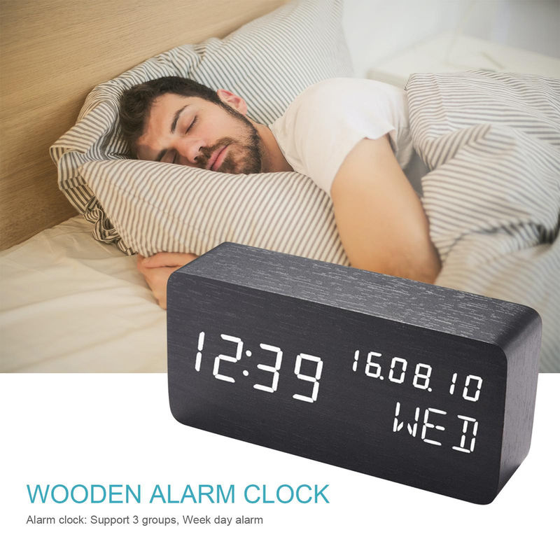 Digitaler Schreibtisch-Wecker aus Holz von Tooarts mit Sprachsteuerung, LED-Anzeige, Datum, Thermometer und Hygrometer in Beige - Bild 3