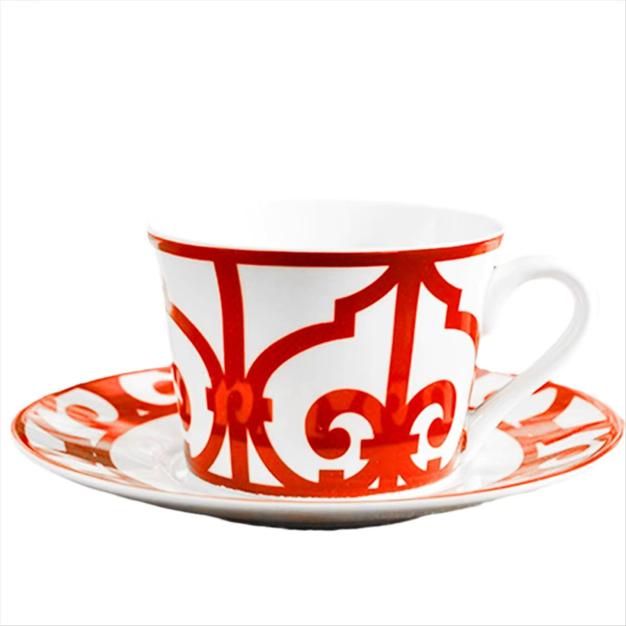 RETYLY Kaffeetassen und Untertassen Set aus Bone China in Rot - Bild 6