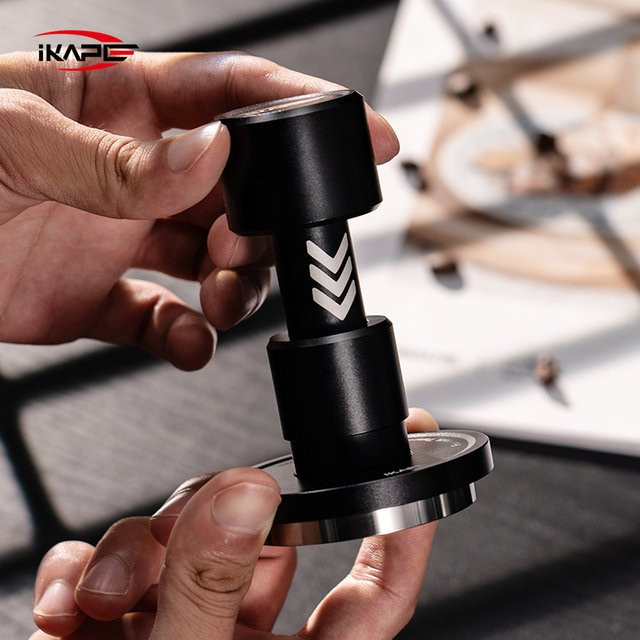 IKAPE V6 Impact Espresso Tamper, kalibrierter Metall-Kaffeestampfer aus Edelstahl in Schwarz, passend für Siebträger ab 51 mm, 54 mm und 58 mm - Bild 1