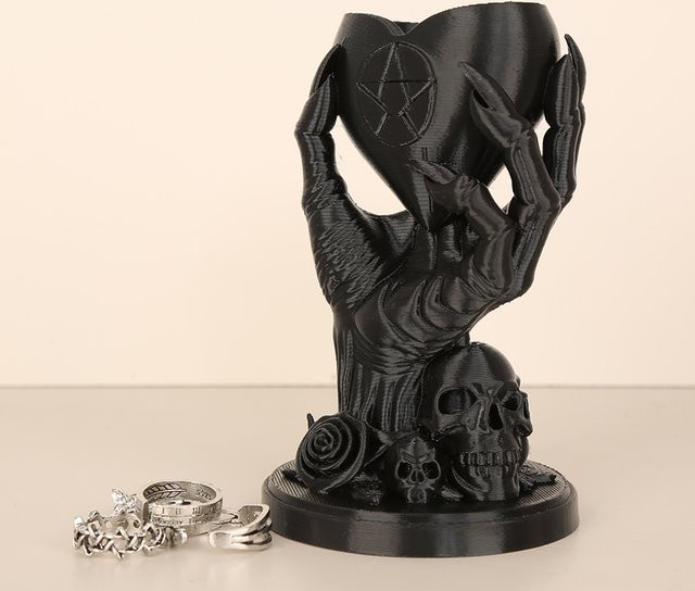 Gothic Schmuckhalter mit Totenkopf und Herz in Schwarz als Deko-Ornament für dein Zuhause - Bild 1