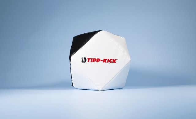 TIPP-KICK Fussball aus Schaumstoff Schwarz Weiß - Bild 1
