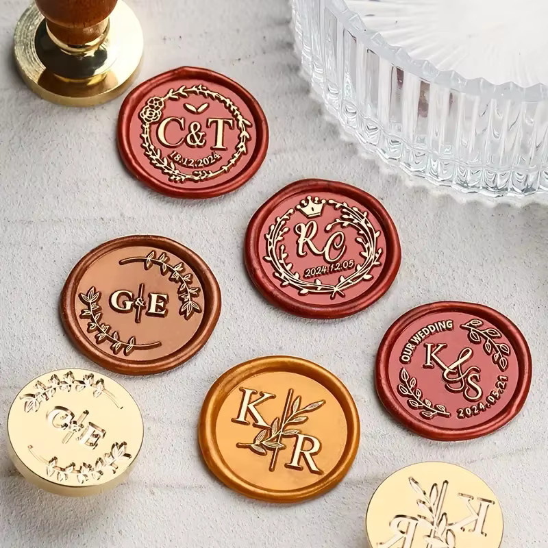 Individuelles Stempelwachssiegel mit eigenem Logo in Gold für Hochzeiten, Geschenke und DIY-Bastelarbeiten - Bild 2