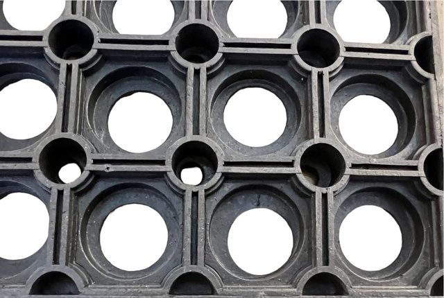 5er-Set Treppenmatten Jet-Line mit Ringmuster in Schwarz, rutschhemmend und strapazierfähig, B: 75 cm, T: 25 cm, H: 1,8 cm - Bild 1