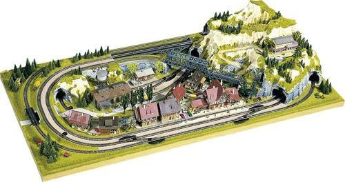 NOCH Fertiggelände zentral Staufen N Arnold Gleis und Fleischmann piccolo mit Bettung im Maßstab N - Bild 1