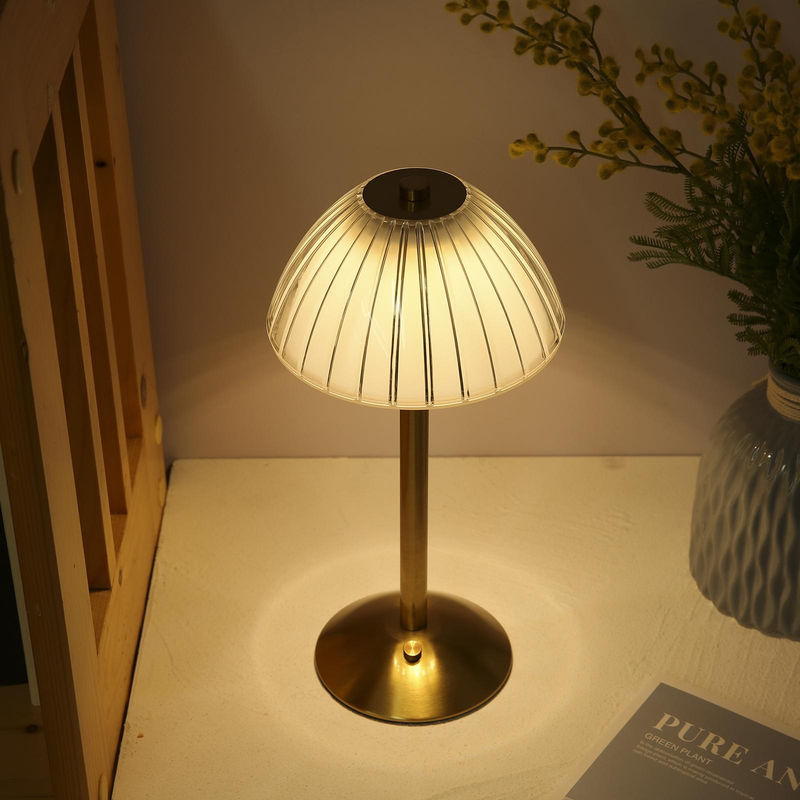 Igeteck Kabellose Tischlampe in Bronze, wiederaufladbare LED-Schreibtischlampe mit Touch-Steuerung, dimmbar und mit 3 Lichtfarben, Retro Metall Design - Bild 3